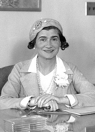 biographie coco chanel fle|Coco Chanel wikipedia.